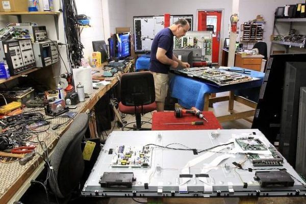 Sửa Tivi Nhanh Chóng Tại Hàng Đào – Giải Pháp Tối Ưu Cho Mọi Gia Đình!