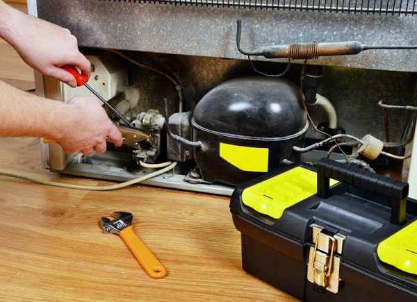 Tủ Lạnh Xì Gas – Nhận Diện và Khắc Phục Chi Tiết